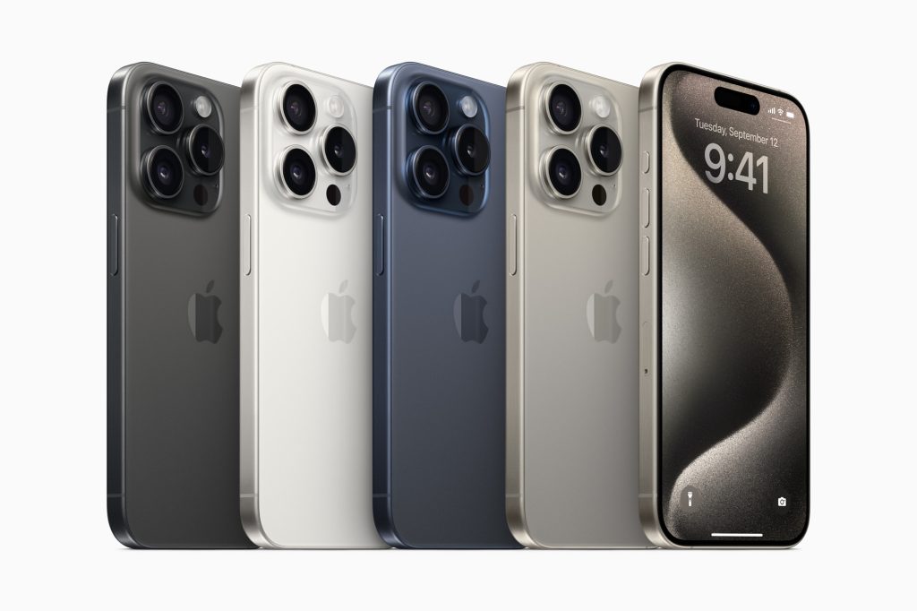 Apple iPhone 15 Pro lineup color lineup geo 230912 big.jpg.large 2x